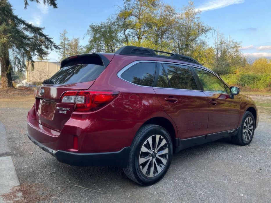 Subaru Outback  Limited      2015
