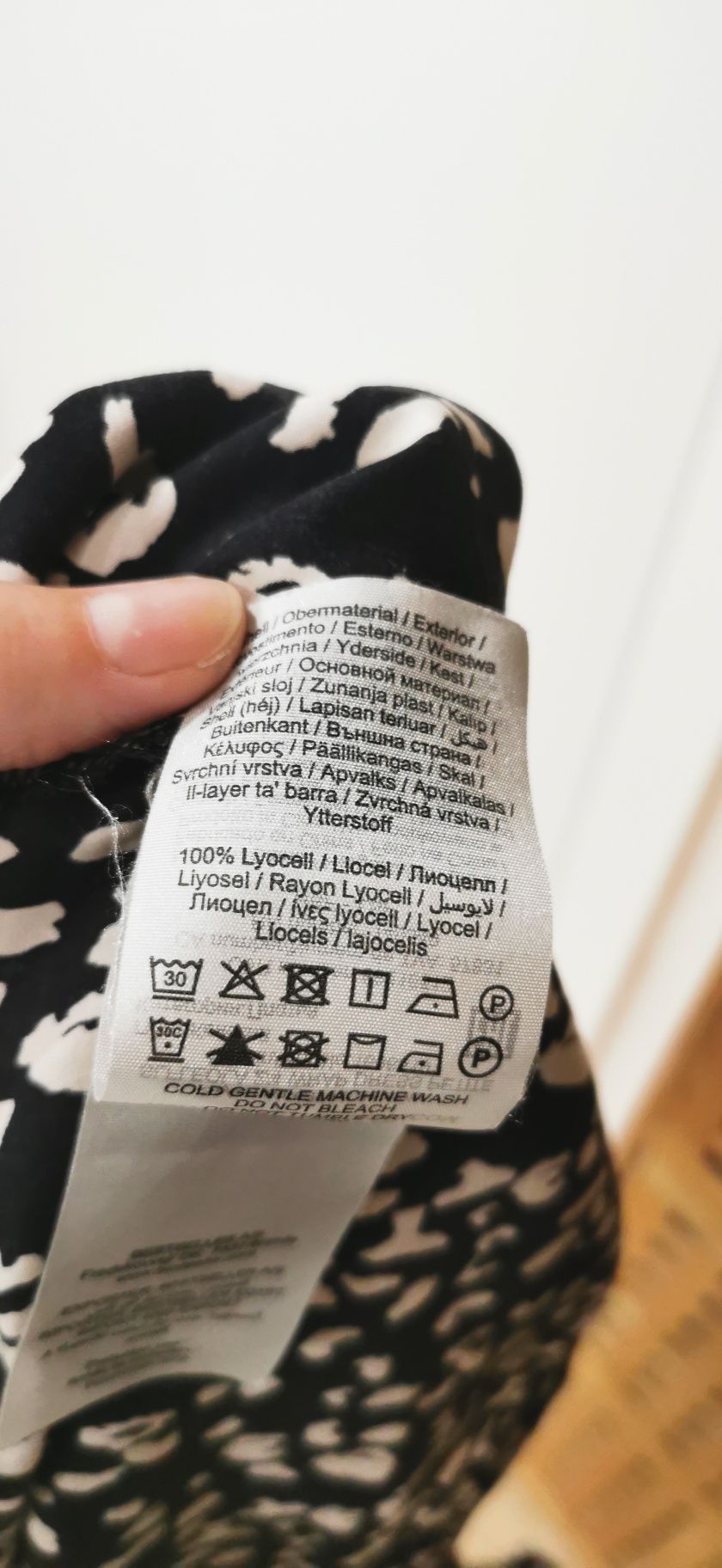 Kopertowa sukienka Selected Femme M 100% rayon