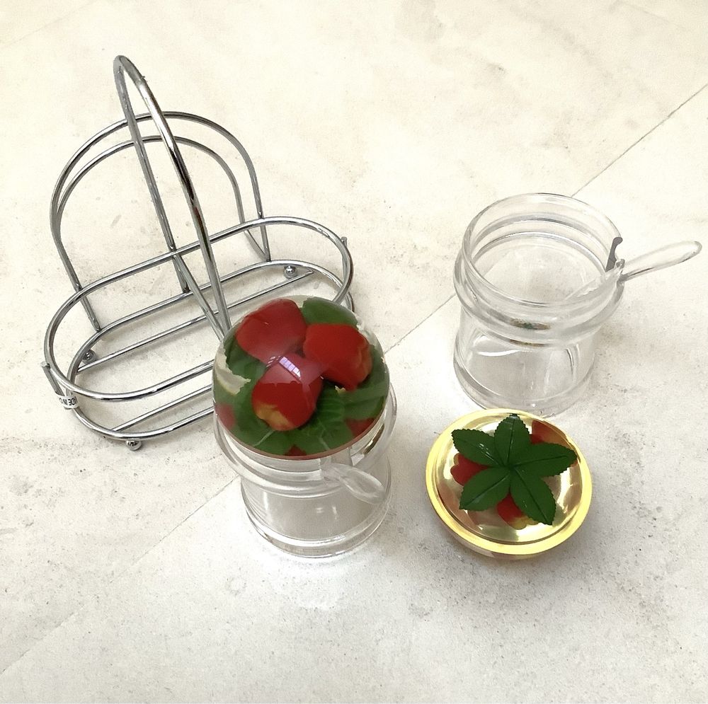 Recipientes para doces com suporte