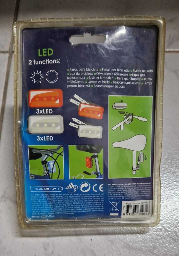 Luzes sinalizadoras led para Bicicleta, ainda dentro da embalagem