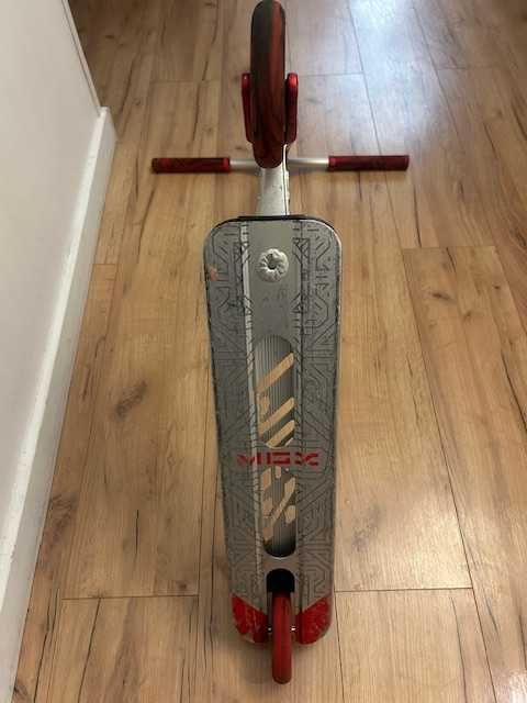 Hulajnoga Wyczynowa Madd Gear MGX Extreme Silver Red E1