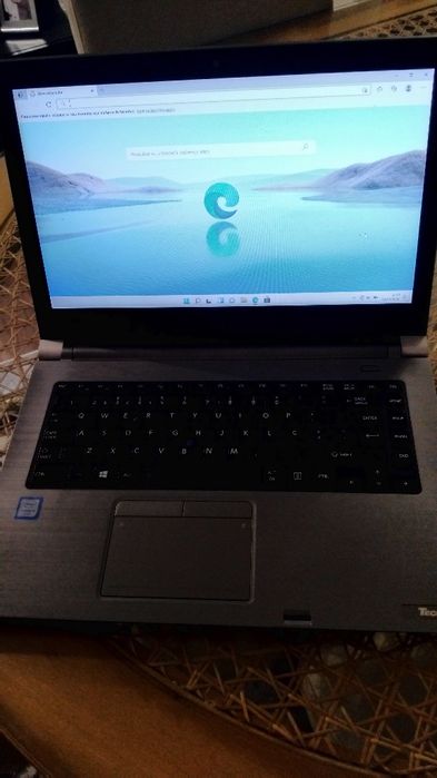 Vendo computador portátil Toshiba