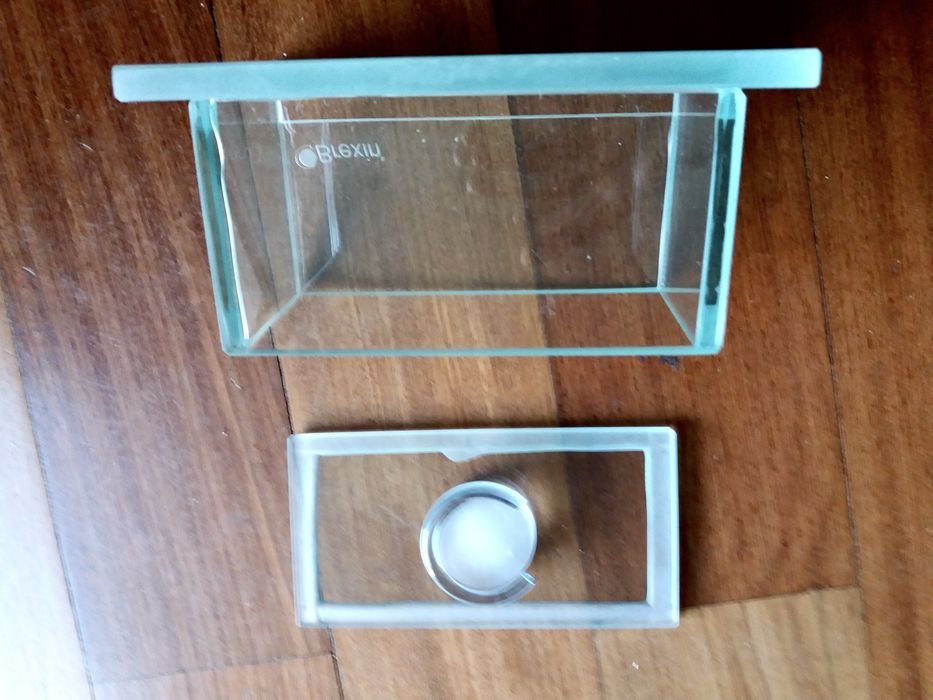 Caixa multiuso em vidro