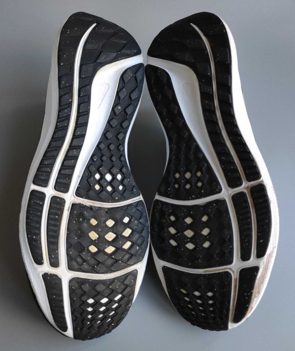 Чоловічі кросівки для бігу Nike Air Zoom Pegasus 39
