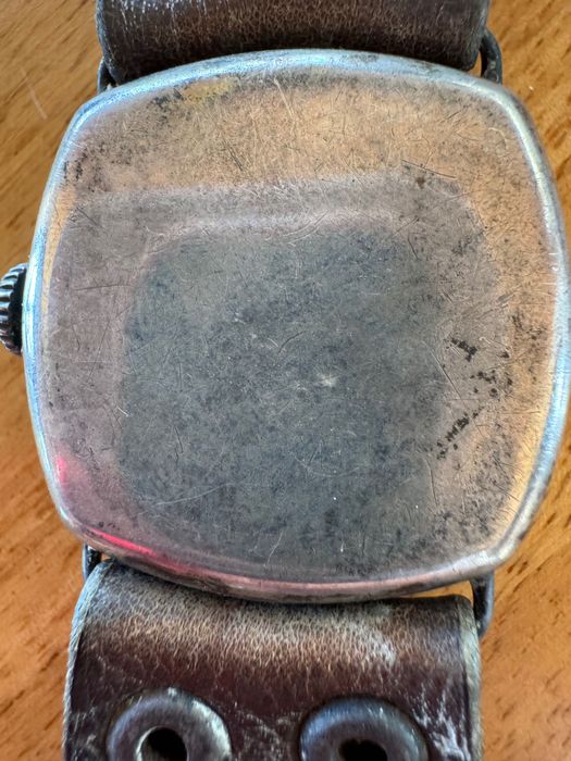 Rzadki zegarek wojskowy DOXA – Trench Watch 32mm