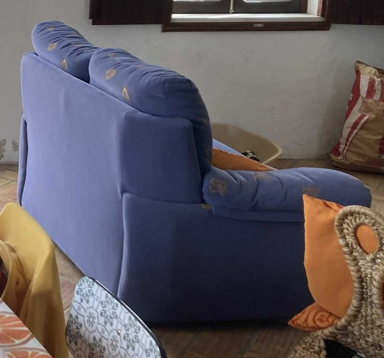 sofá de 2 lugares impecável