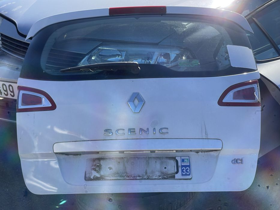 Авторозборка сценік 3 ресталінг запчастини двигун ляда двері фара стоп