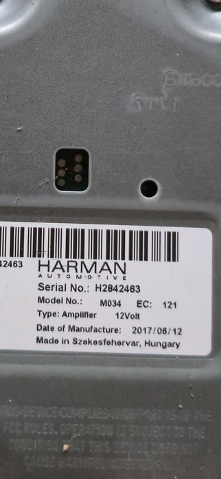 Wzmacniacz harman radio z navi dwa.monitorydo mercedesa