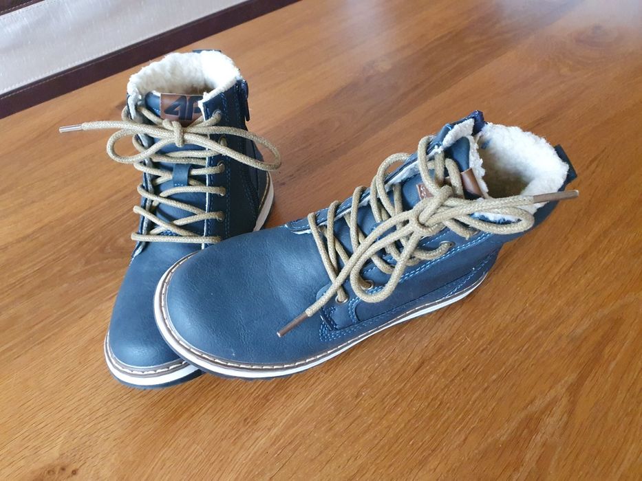 Buty Trzewiki Trapery Zima 4F HJZ18-JOBMW001 r31