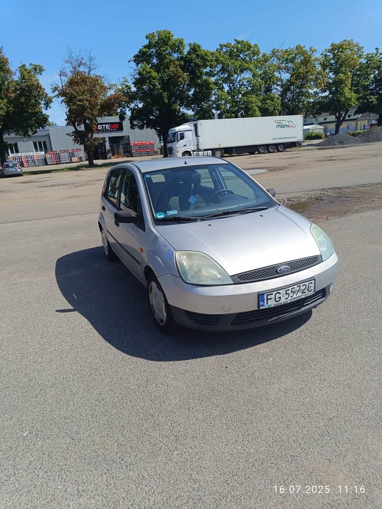 Ford fiesta MK6 2004