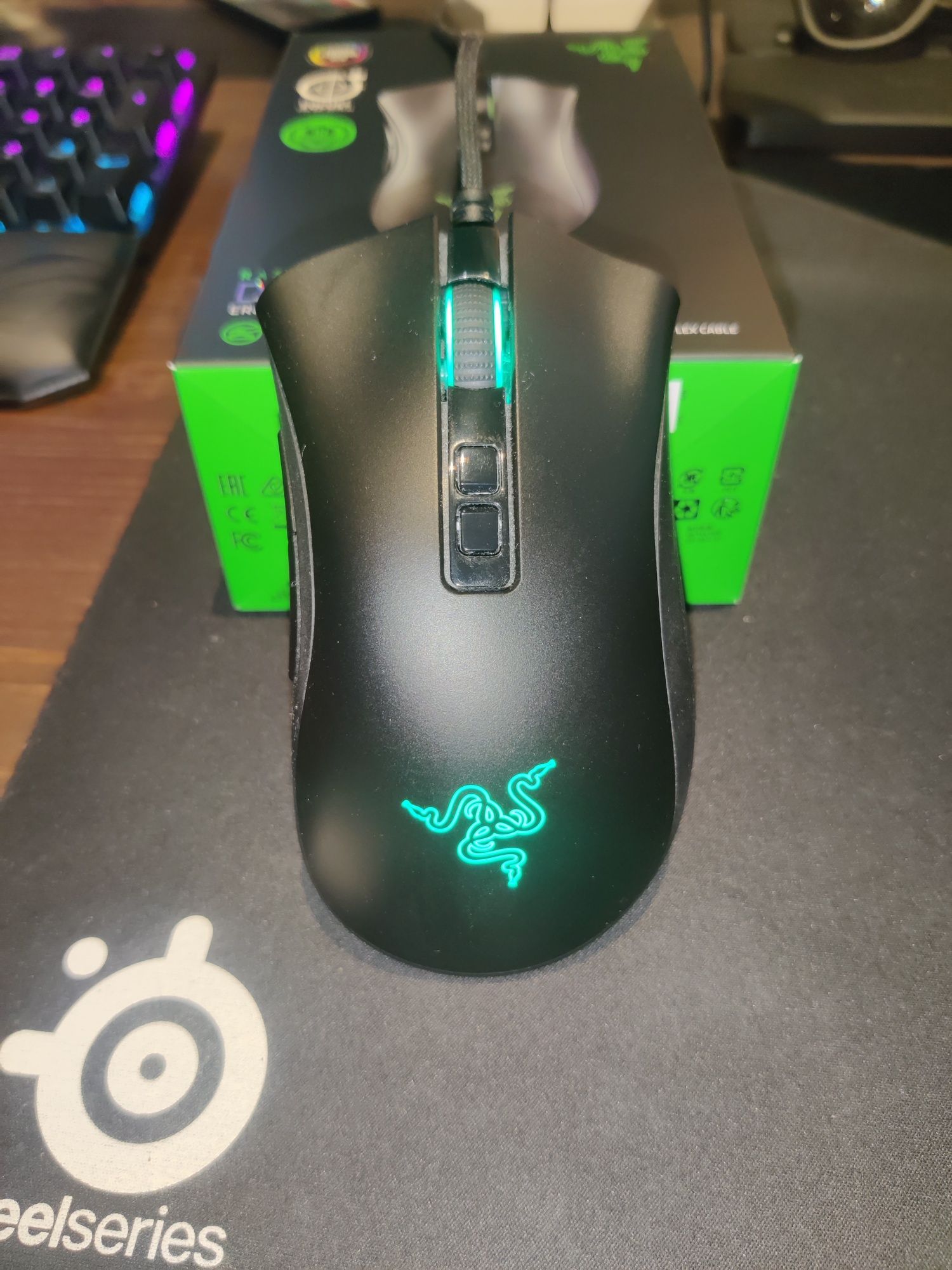 Razer Deathadder V2 - Rato Gaming RGB