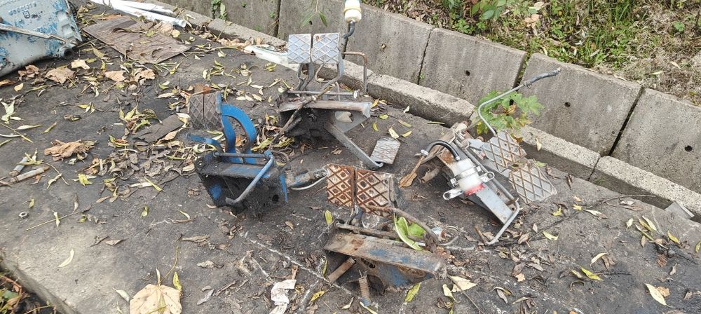 Pedały hamulcowe wspornik nowe pompki URSUS C360 C355 C4011