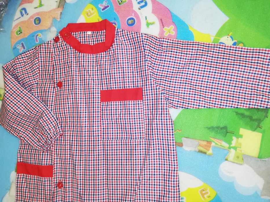 Bata de criança xadrez vermelho tamanho 6 - nova