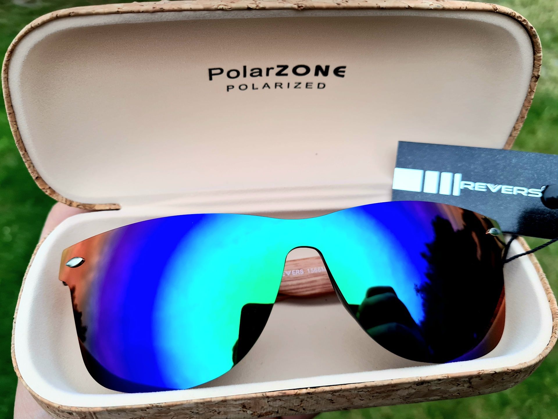 Super okulary przeciwsłoneczne Revers lustrzane niebieskie z etui