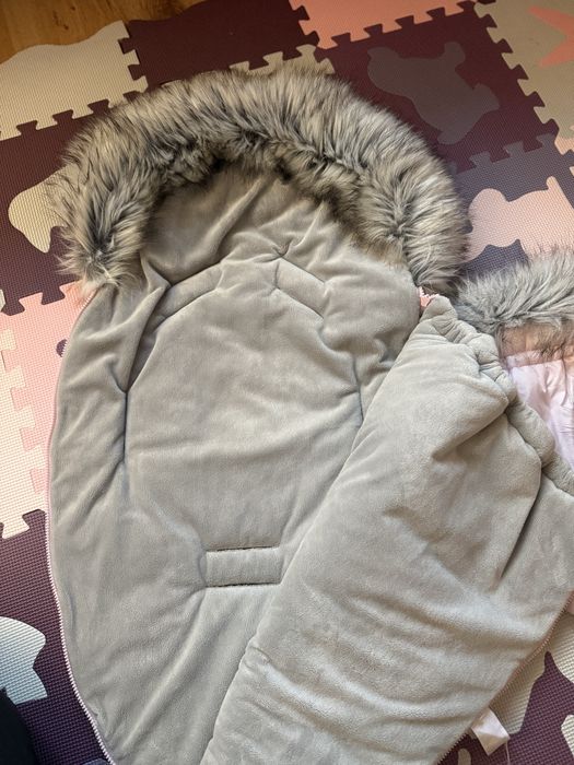 Śpiworek do wózka + mufki