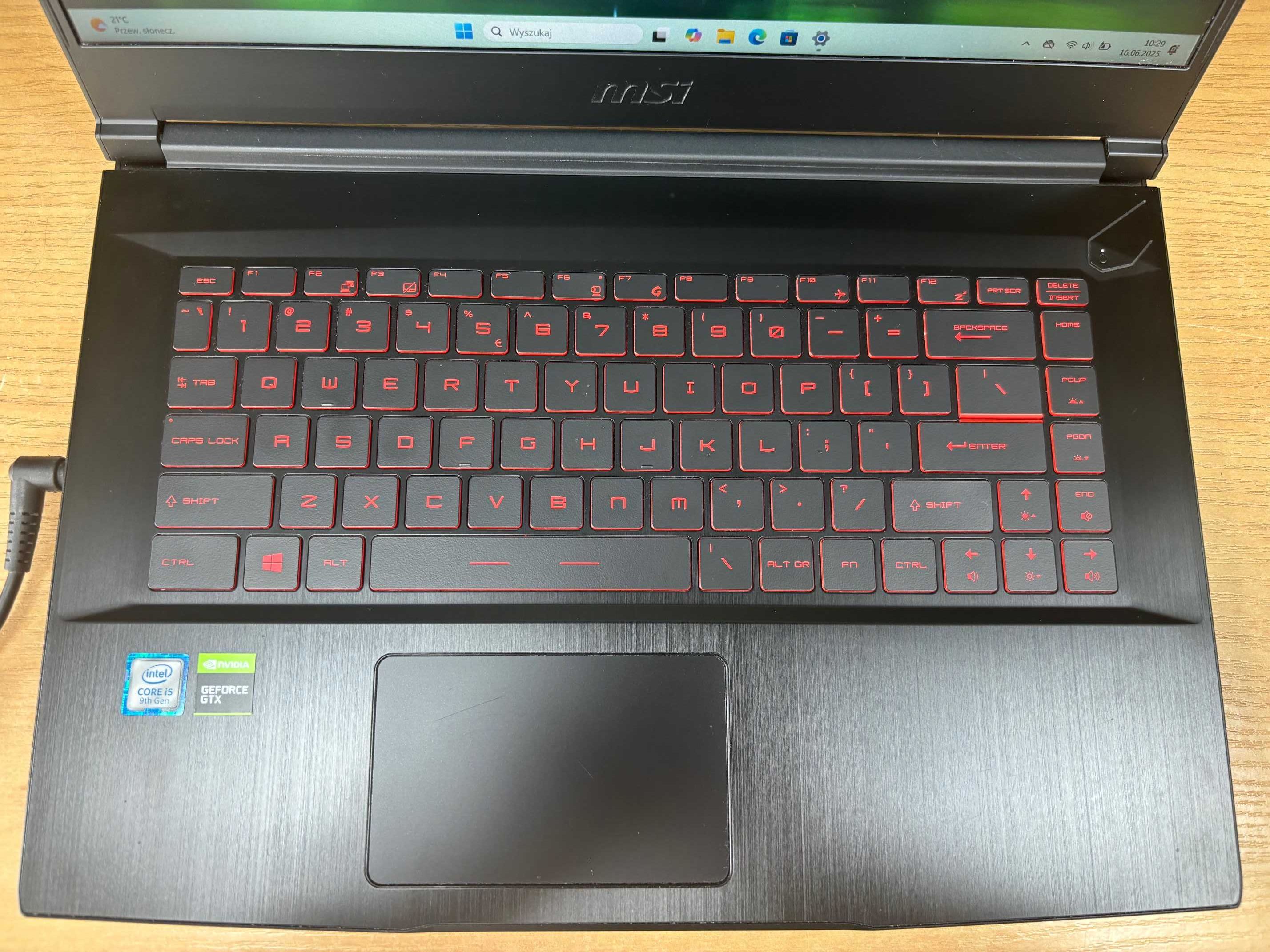 Laptop gamingowy - MSI GF63 Thin- GTX 1650 Ti