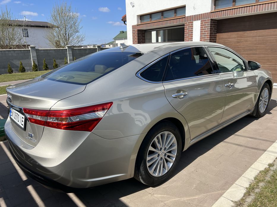 Toyota Avalon Limited 2015 Hybrid