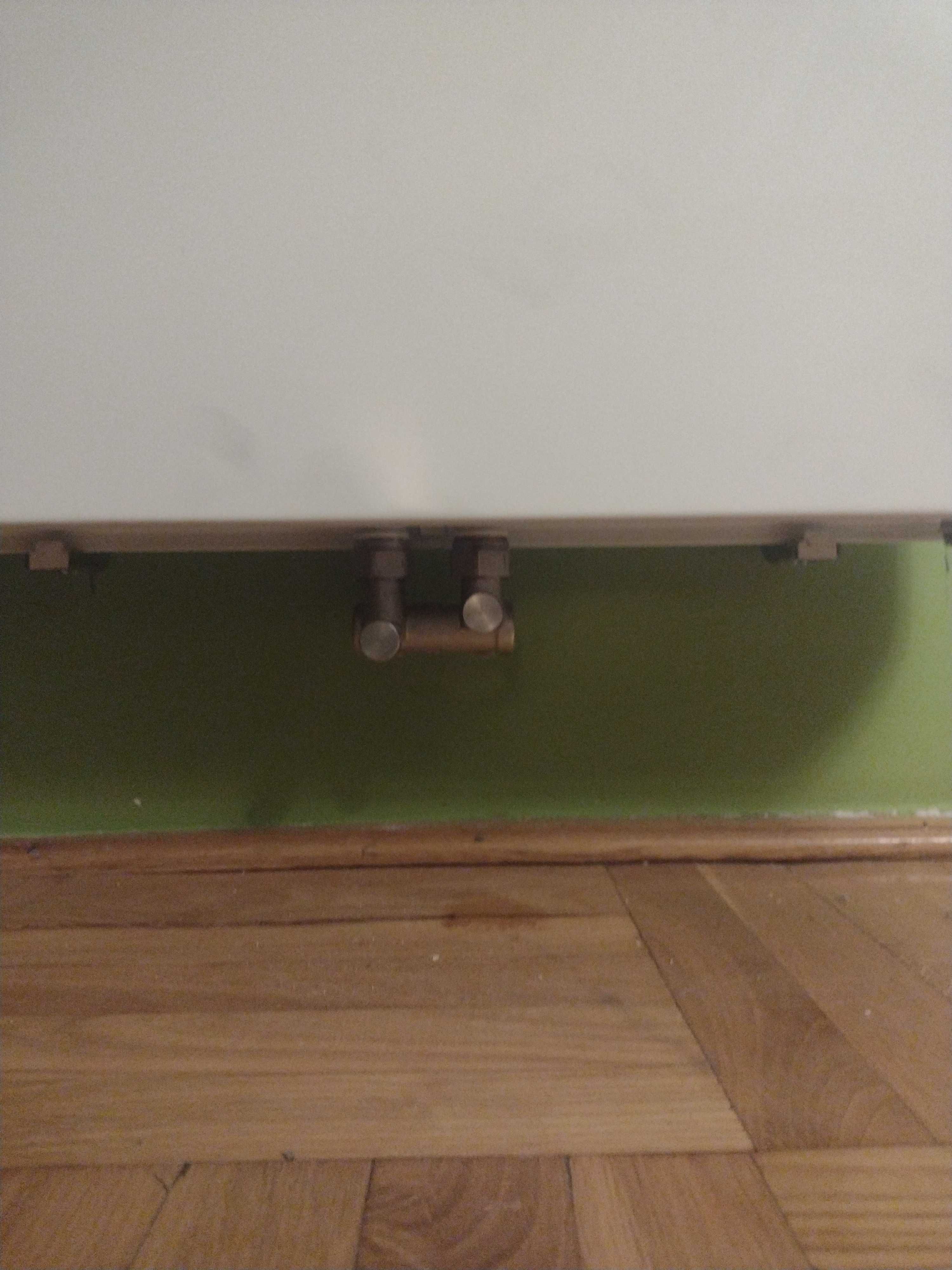 Grzejnik pionowy panelowy kaloryfer