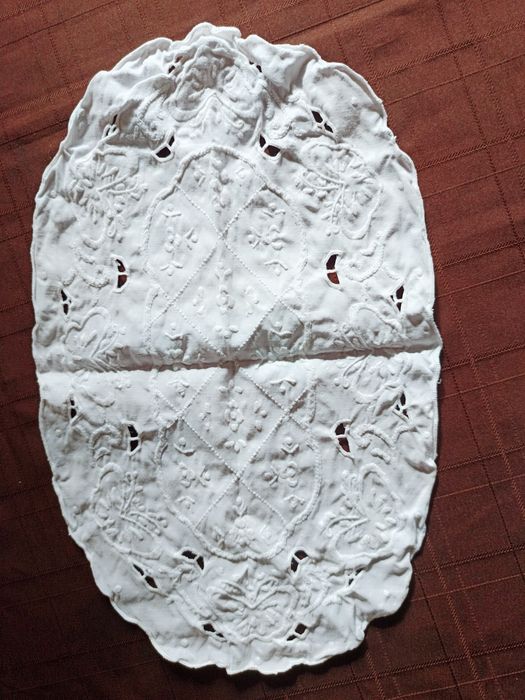 Panos bordados á mão