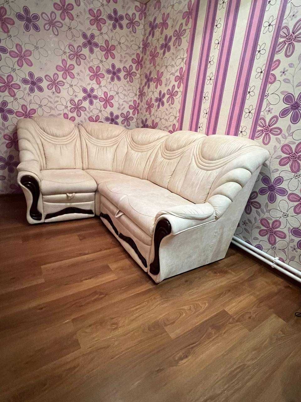 Продам диван идеальное состояние