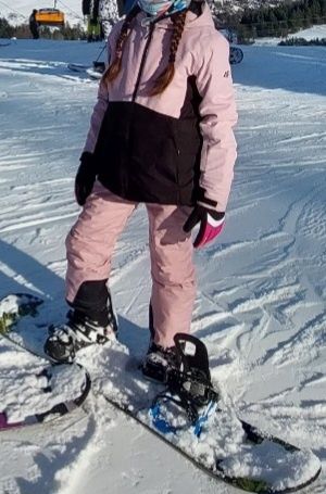 Kurtka narciarska 4F snowboard r. 158 cm
