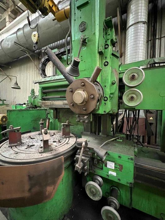 Токарно-карусельний верстат 1512Ф1