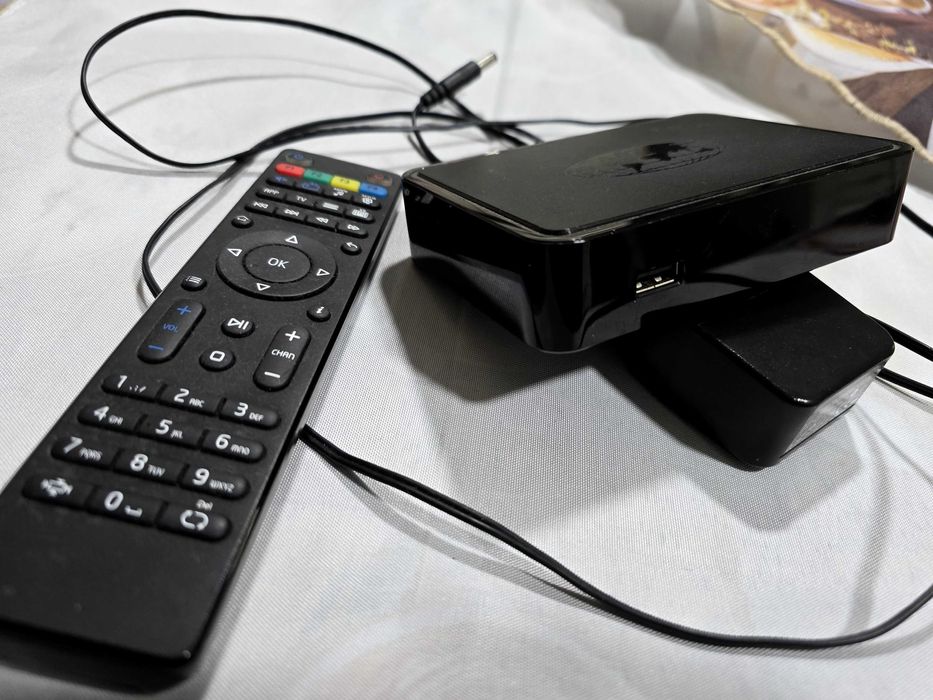 Box MAG 254 W1 em excelente estado.