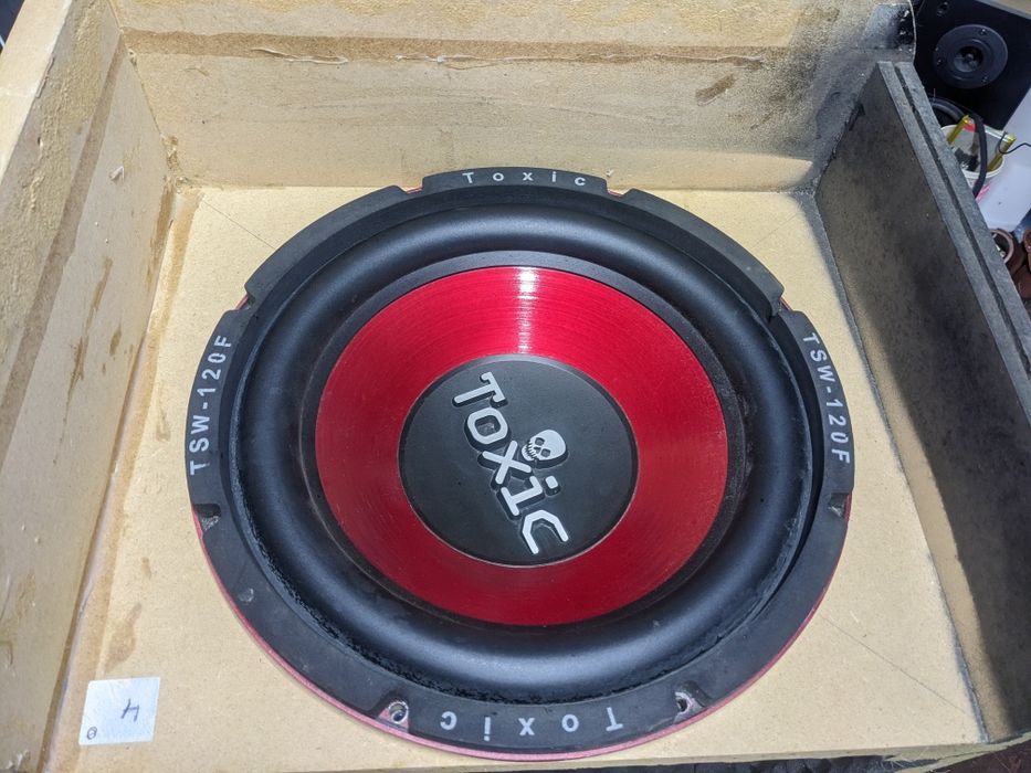 сабвуфер комплект TOXIC 120F,  AMP-500 5-канальний,  Xentrix xc1000 1F