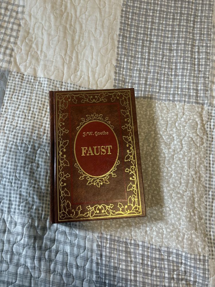Książka wydanie specjalne Faust J.W Goethe