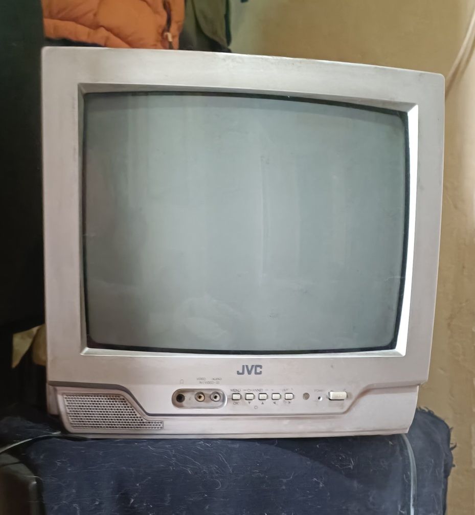 Телевізор JVC модель AV-1404AE