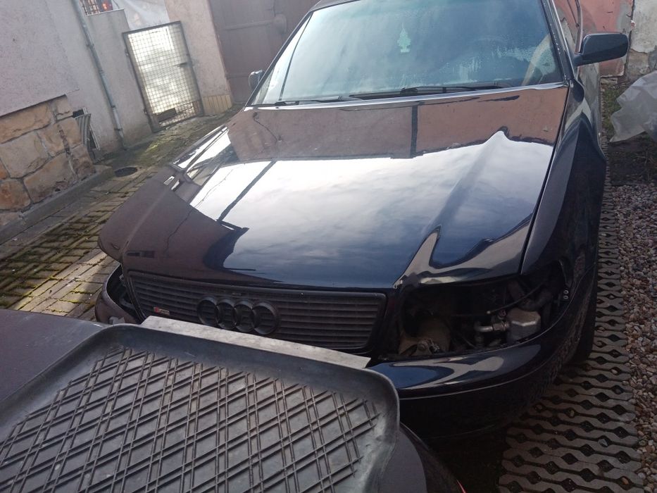 Maska audi a8 d2 LZ5L