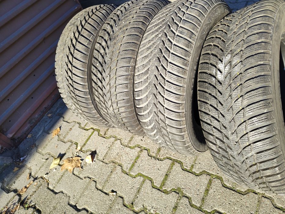 Opony zimowe 215/65 R16 98H NOKIAN SNOWPROOF 2SUV