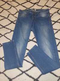 Spodnie jeans Terranowa rozm M