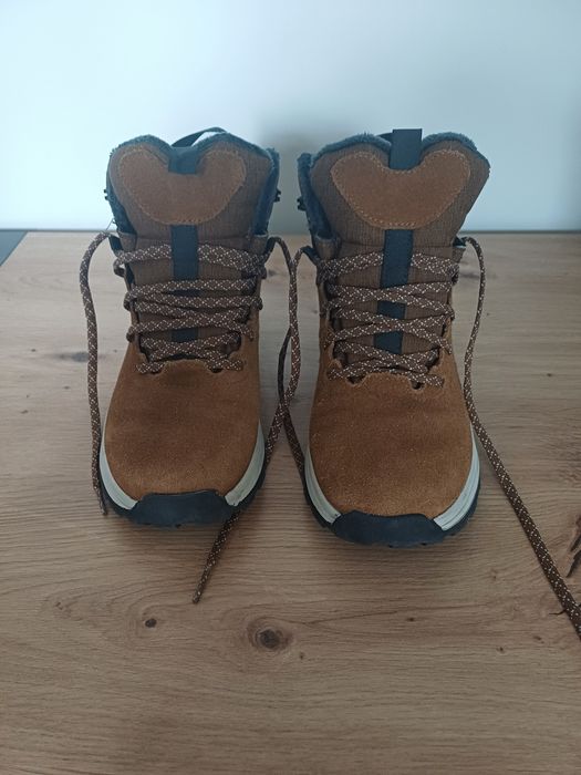 Buty Quechua rozmiar 35 / 36 zimowe trzewiki waterproof chłopięce