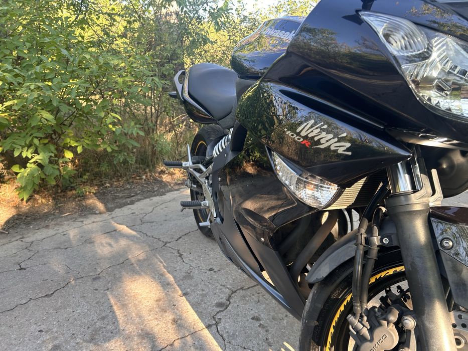 Продам Kawasaki 400r