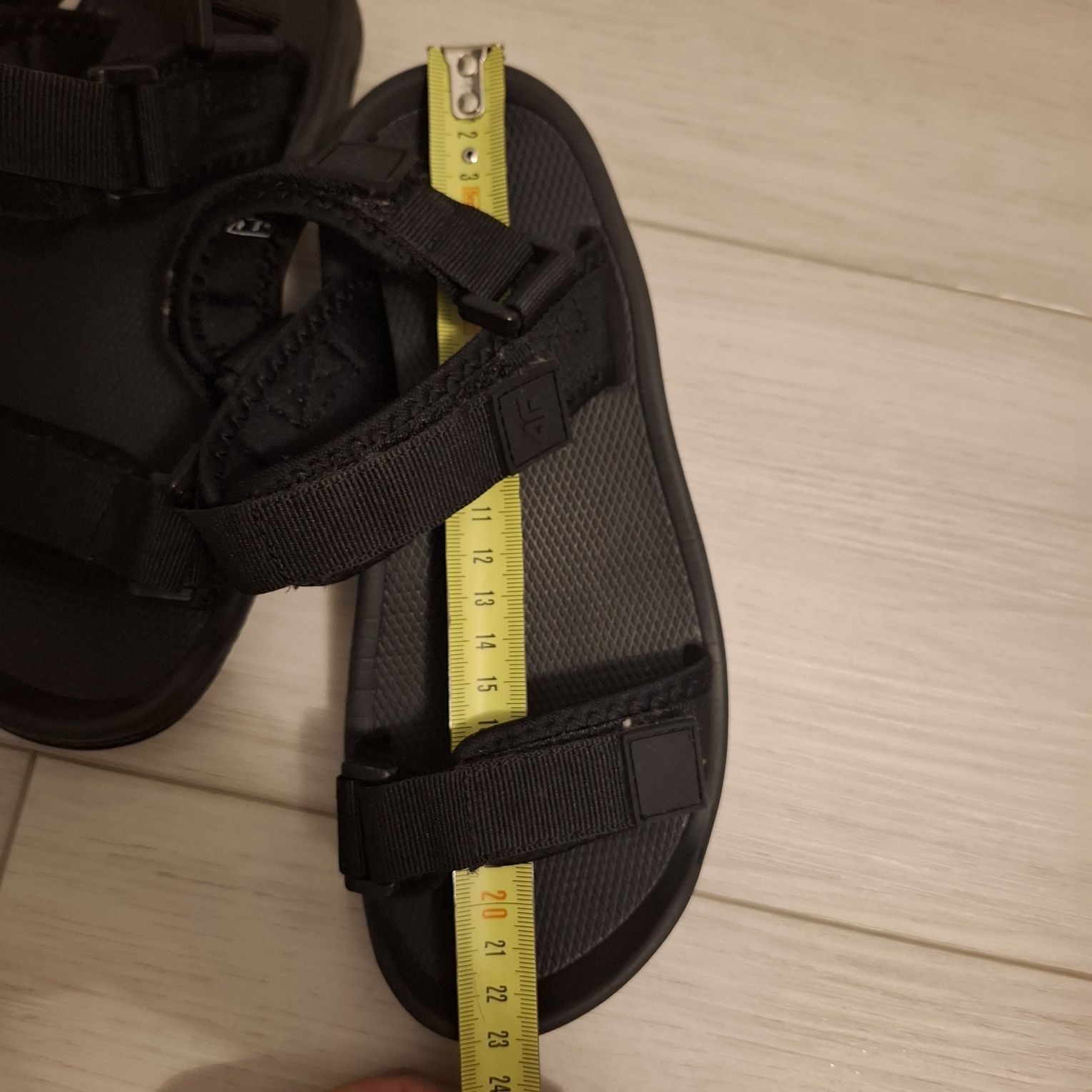 Sandały chłopięce 4f rozmiar 34