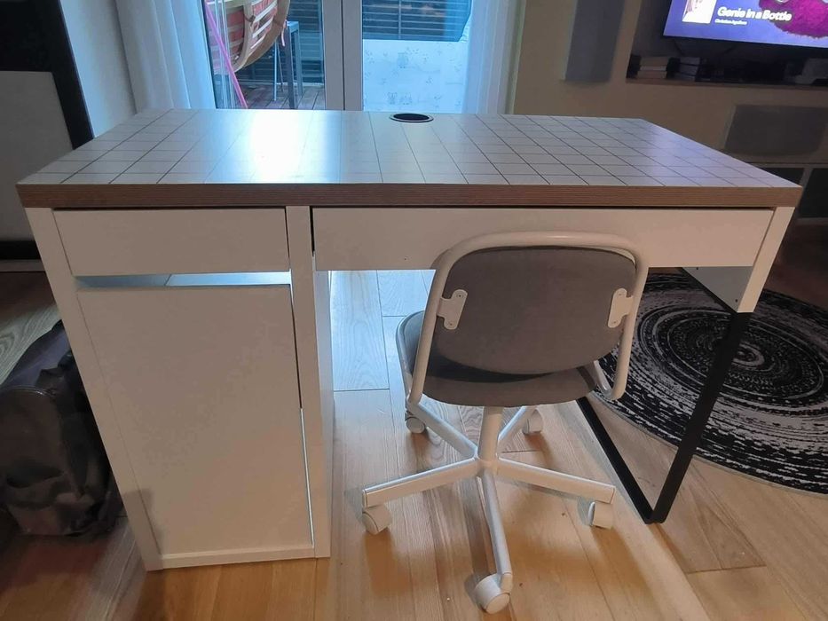 Biurko IKEA MICKE + krzesło ÖRFJÄLL Vissle