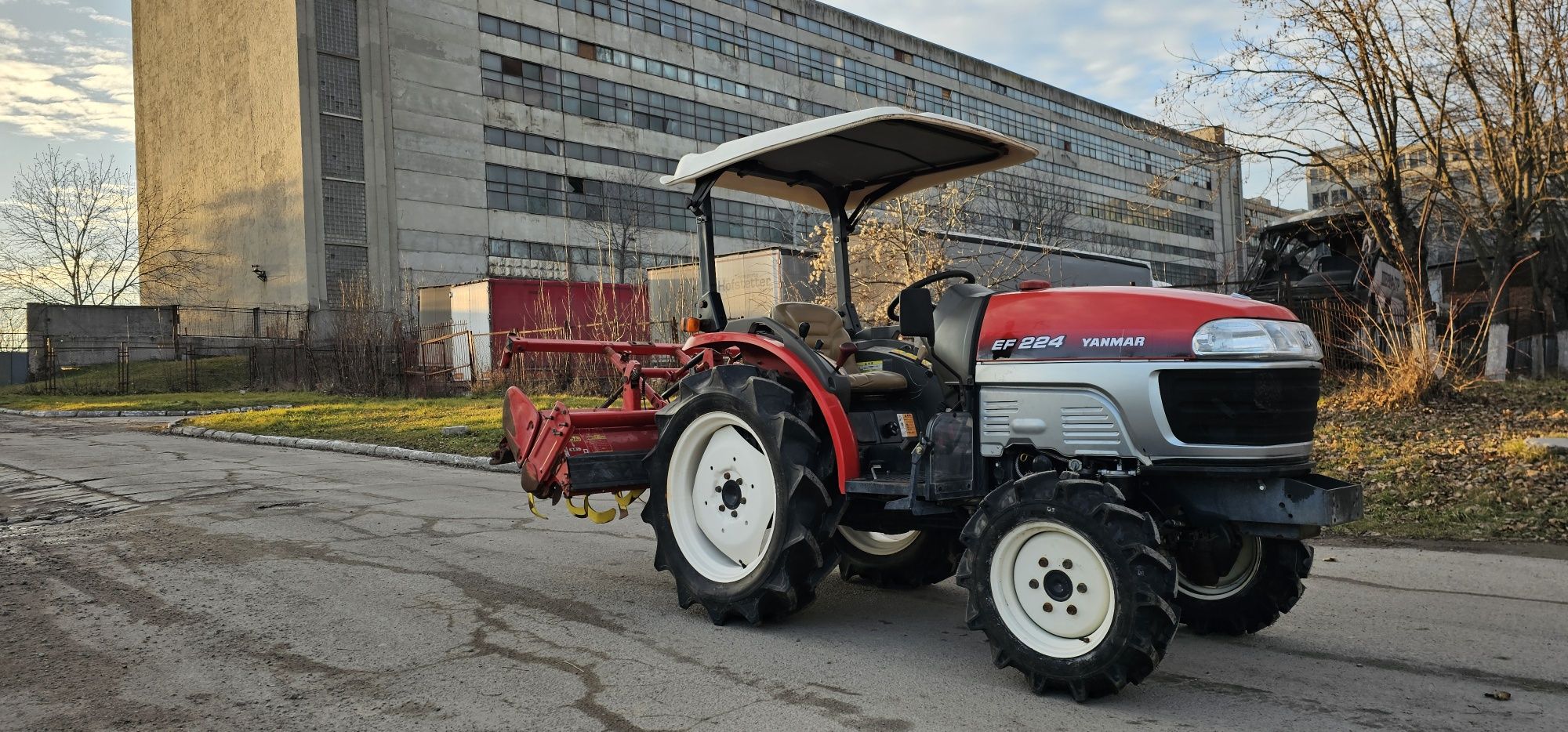 Мінітрактор Трактор Японский Yanmar EF 224