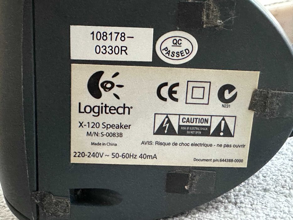 Colunas de Som Logitech X-120 2.0 para PC/Portátil