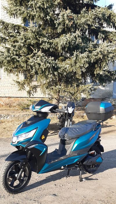Електроскутер 3000w/2000w літієва батарея