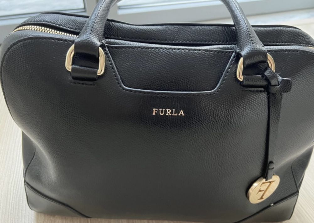 Mala Furla, cor preto