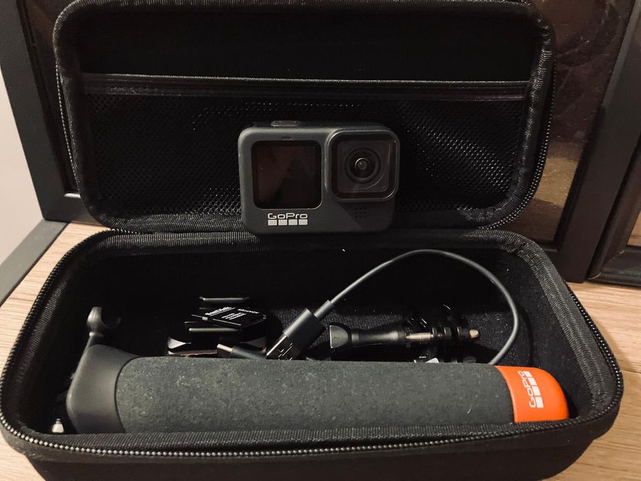 Kamera GoPro Hero Black 9, stan idealny, z zestawem