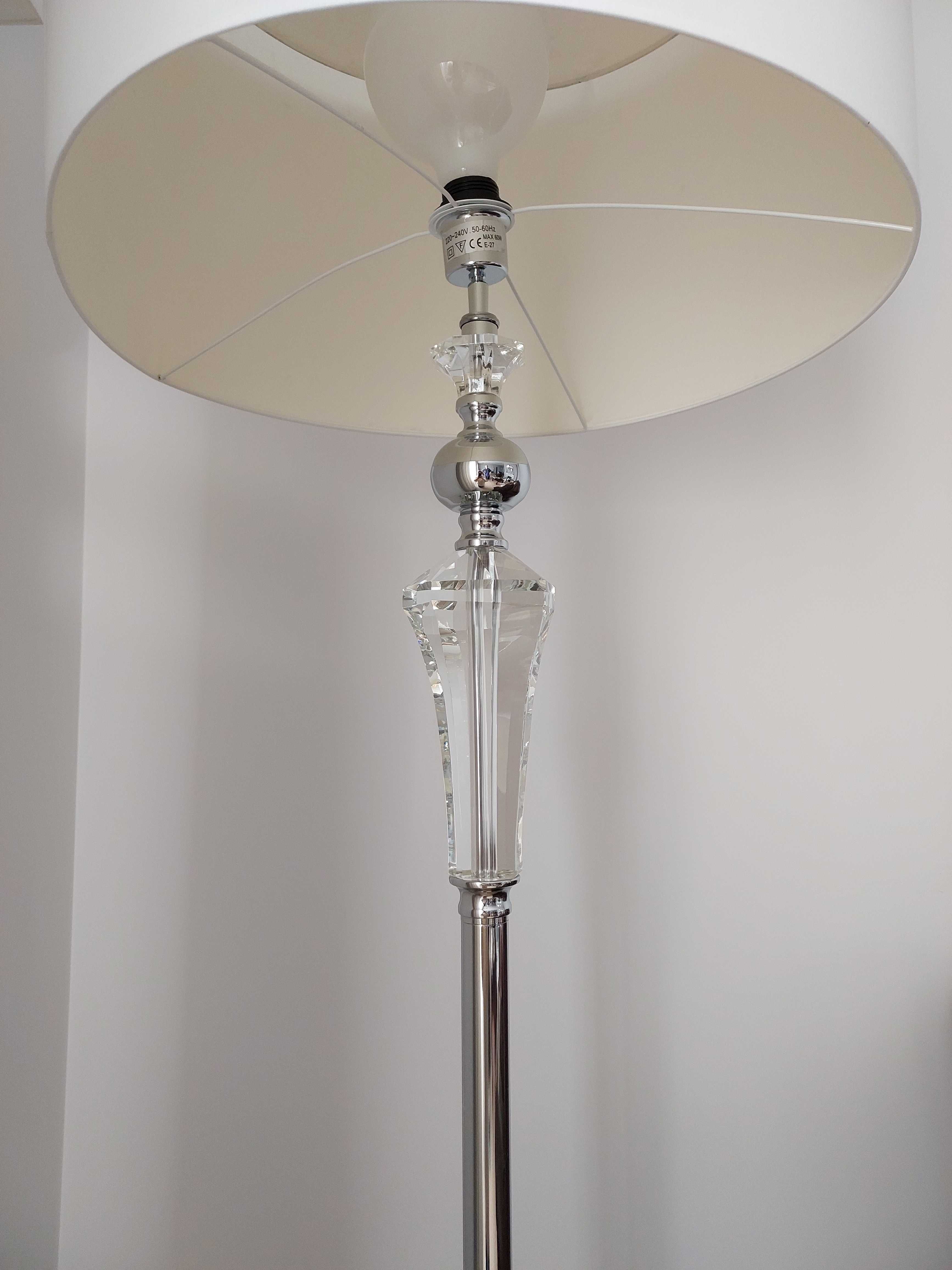 Lampa podłogowa XL w stylu Modern Classic