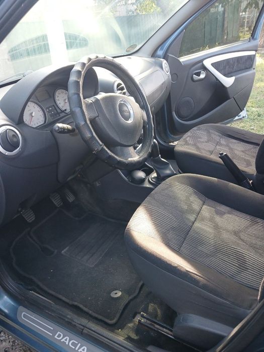 DACIA SANDERO 1.4 бензин 2009 г.