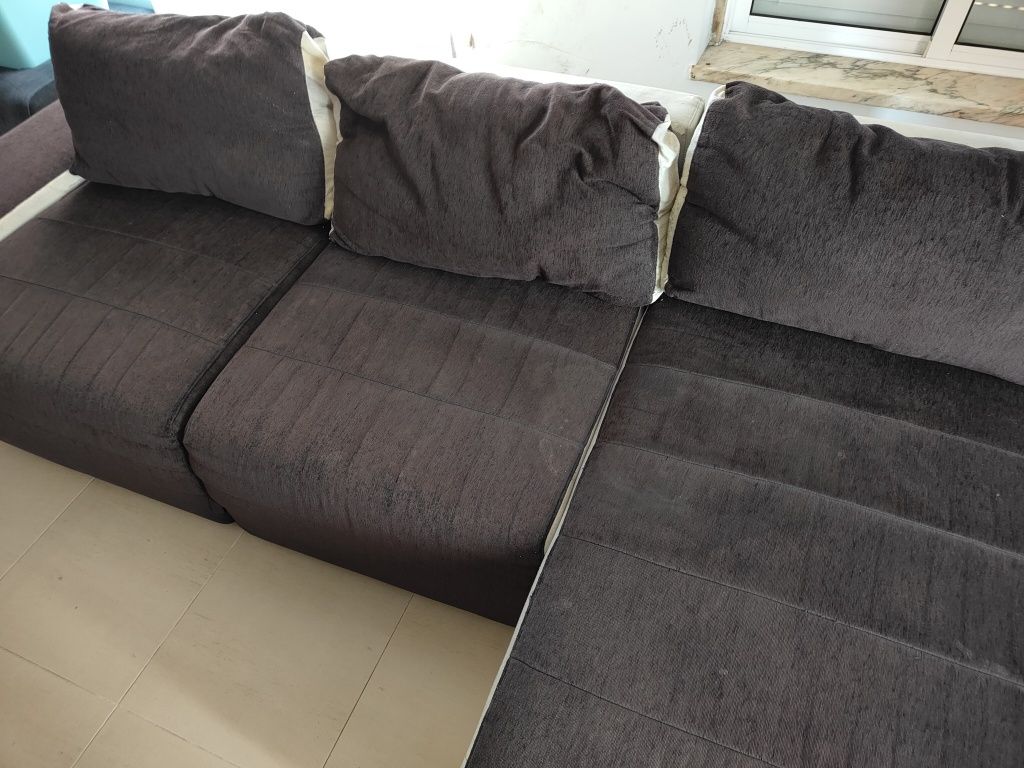 Sofá com chaise longue