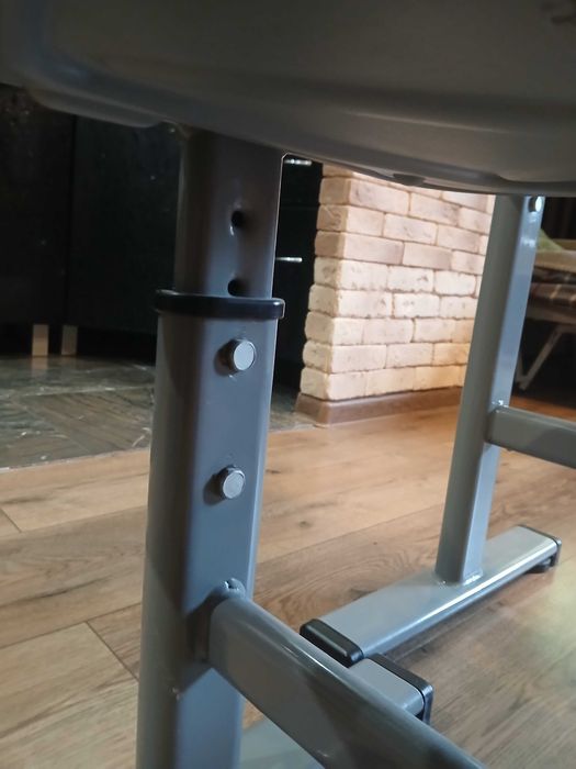 Парта дитяча+ стілець ( все регулюється по висоті)