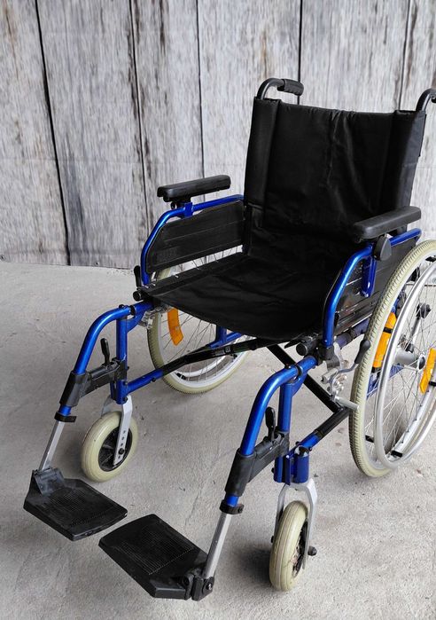 wózek inwalidzki /  966