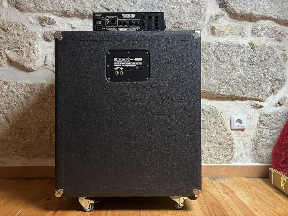 Coluna Ampeg SVT 18 E Classic Made in USA