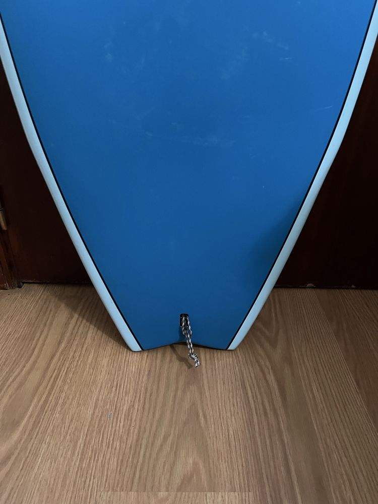 Vendo prancha NSP 7’2, excelente para iniciantes