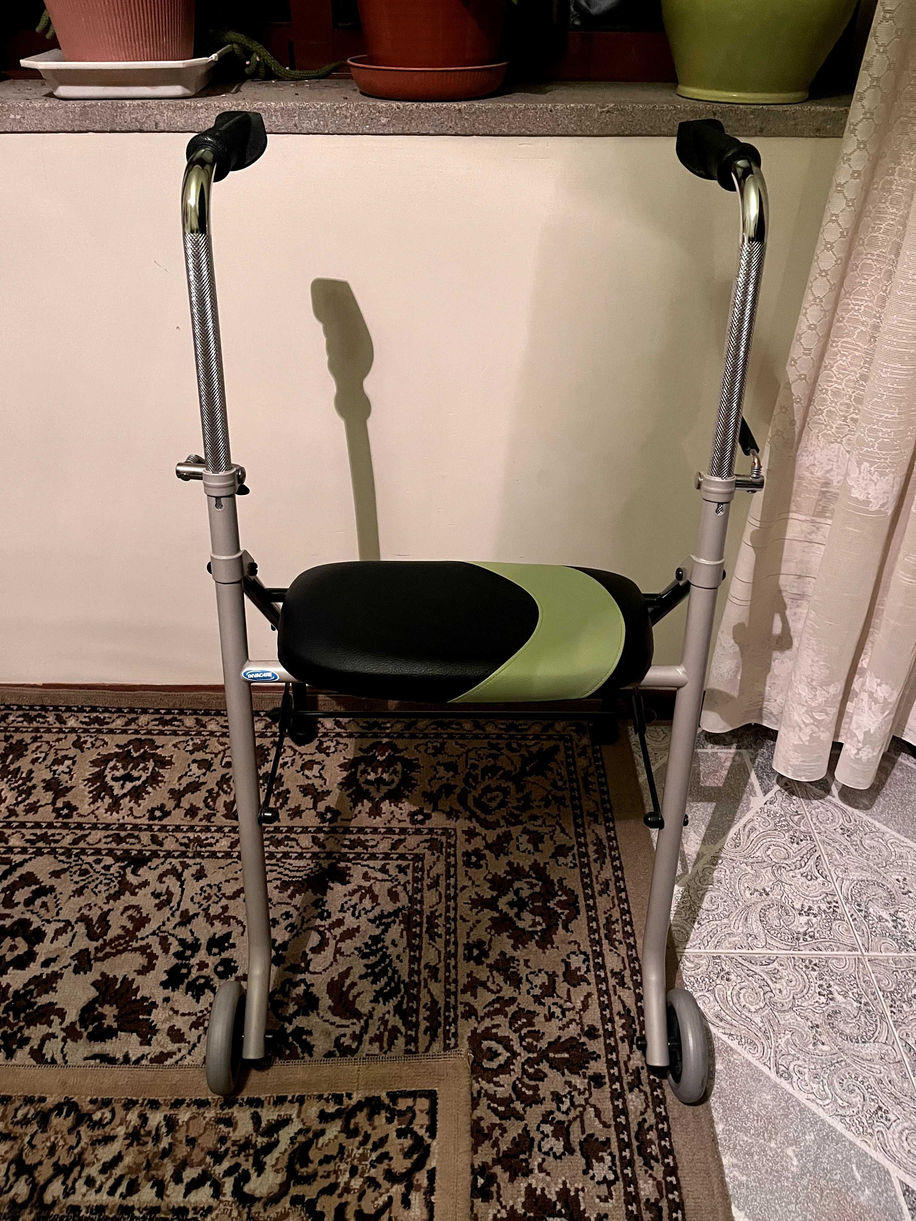 Andarilho com Apoio de Antebraço